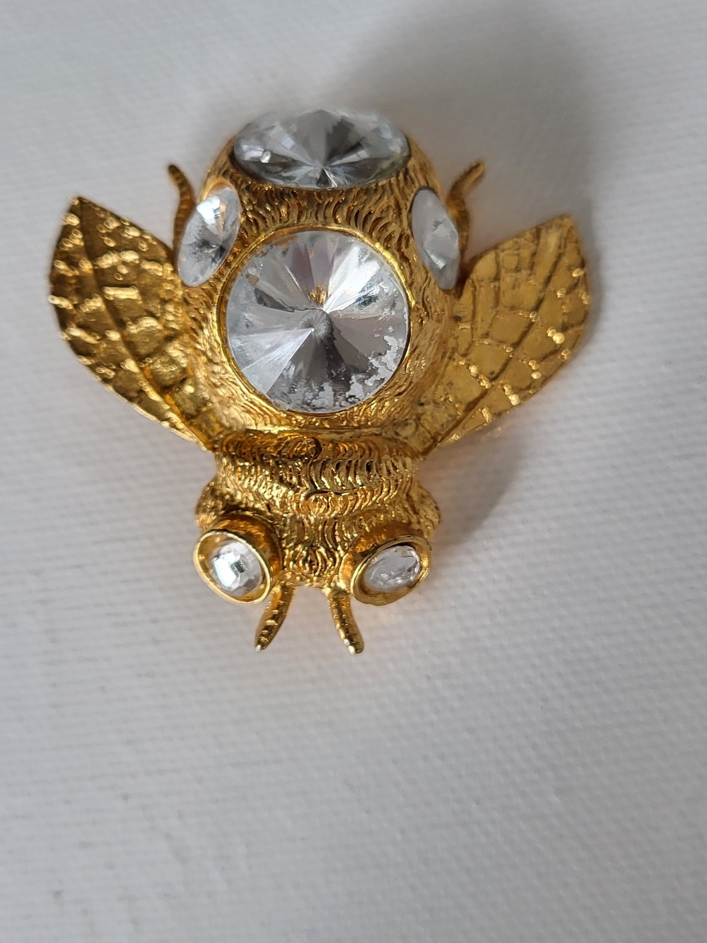 Vinrage Rivoli Rhinestons Bee Brooch